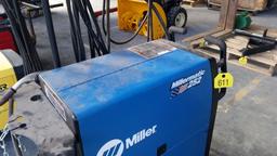 Miller Millermatic 252 Welder