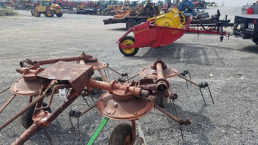 Kuhn  GF452T Tedder