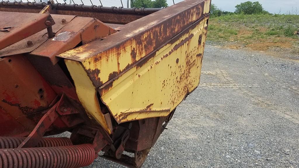 New Holland 479 Haybine