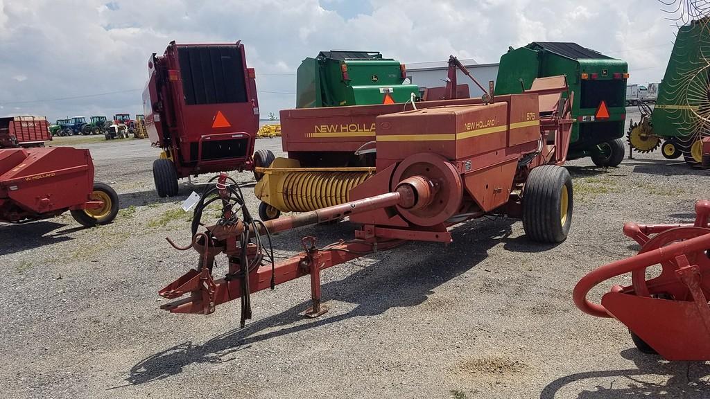 New Holland 575 Small Square Baler