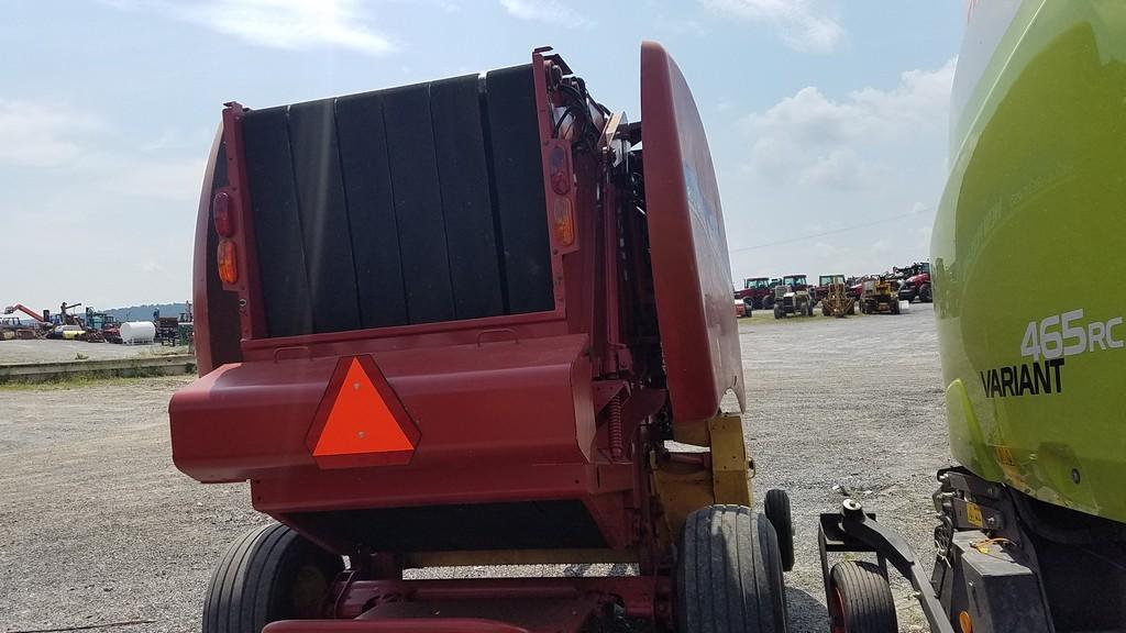 2016 New Holland Roll-Belt 450 Round Baler