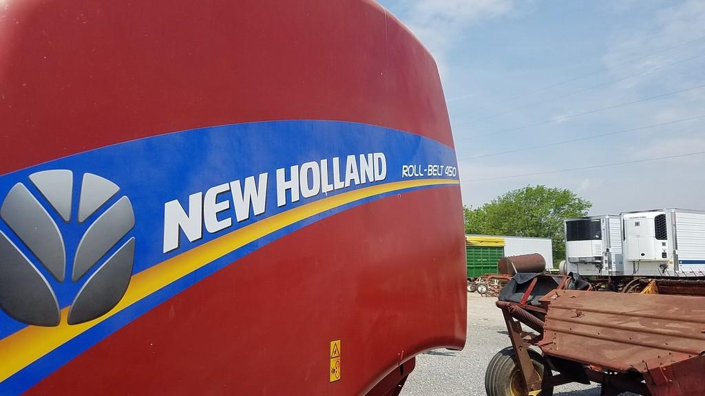 2016 New Holland Roll-Belt 450 Round Baler