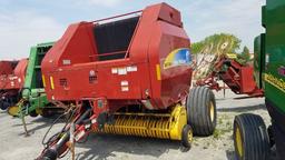 2011 New Holland BR7090 Round Baler