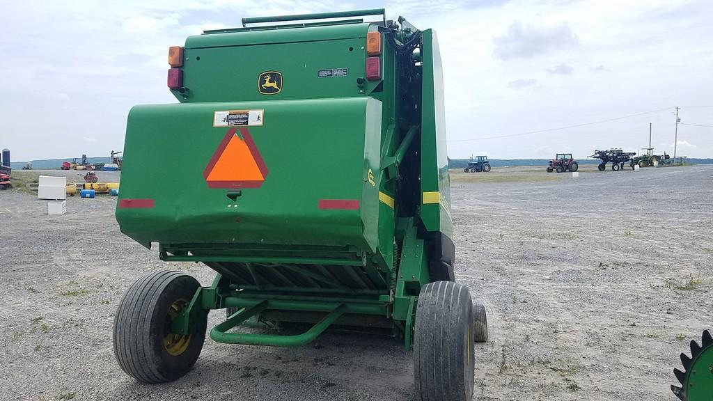 2006 John Deere 582 Round Baler