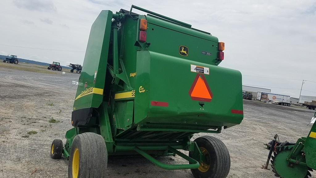 2006 John Deere 582 Round Baler