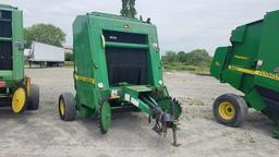 John Deere 456 Round Baler