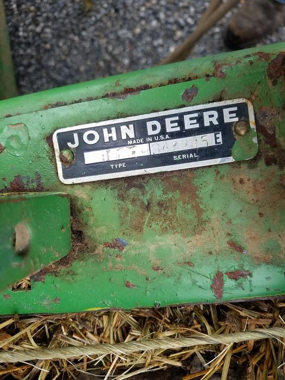 John Deere 336 Small Square Baler