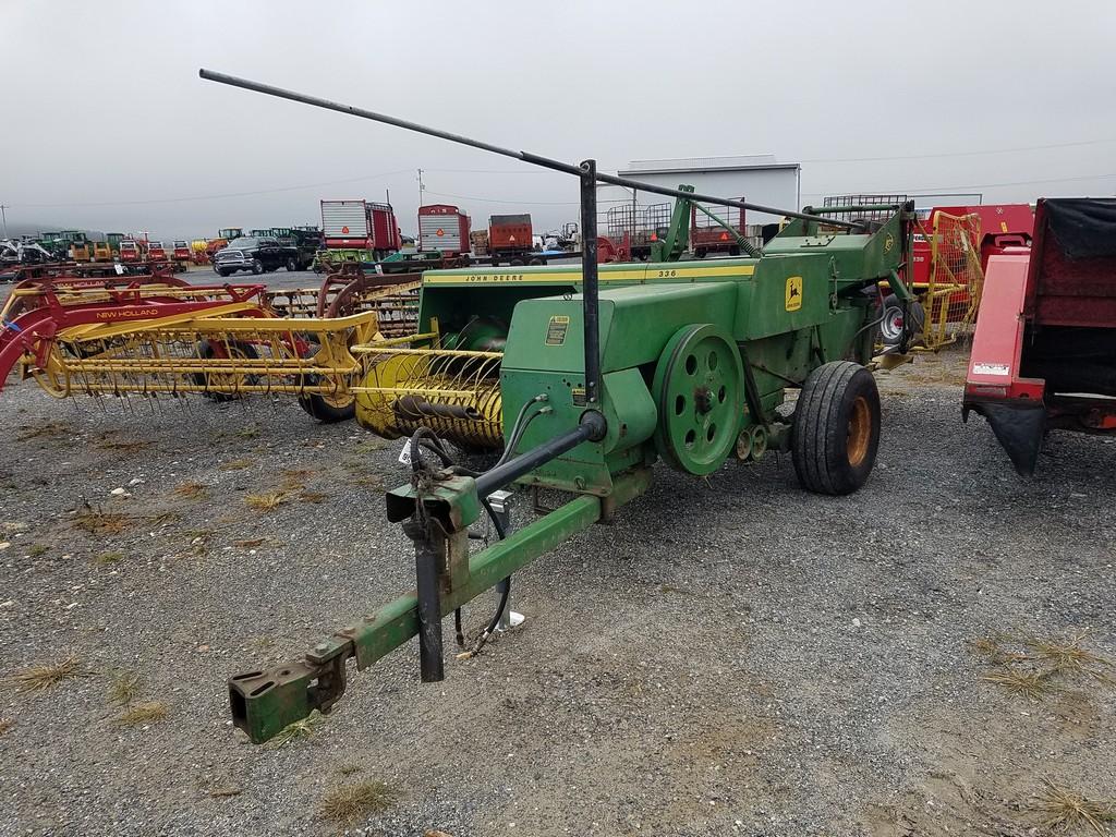 John Deere 336 Small Square Baler