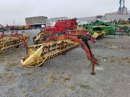 New Holland  258 Rake