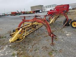 New Holland  256 Rake