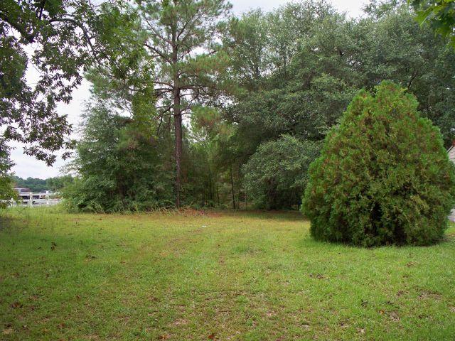 Land and Building in Darlington SC