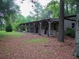 Land and Building in Darlington SC