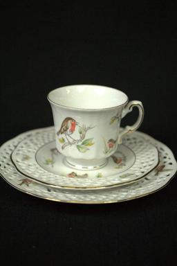 4 Single Tea Services, Cup, Saucer, & Plate