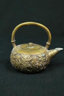 3 Teapots