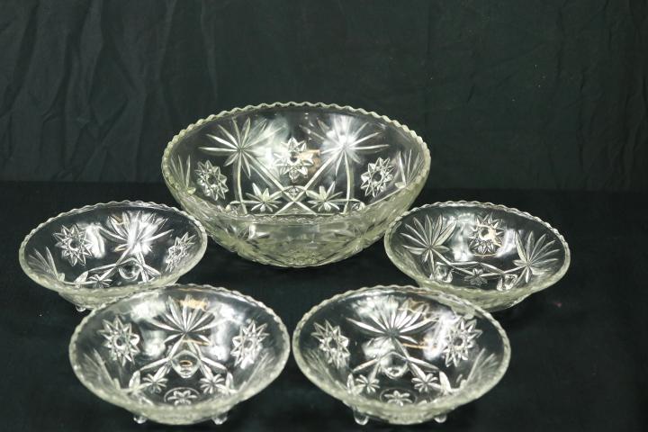 Large Pressed Glass Bowl & 4 Smaller Pressed Glass Bowls