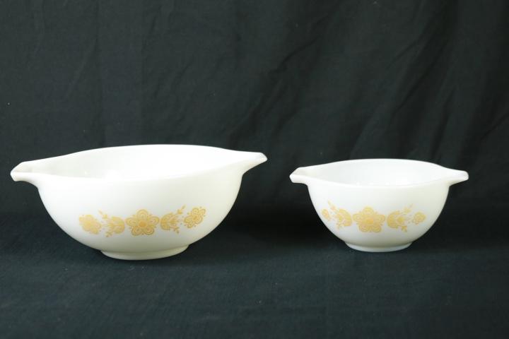 2 Pyrex Mixing Bowls