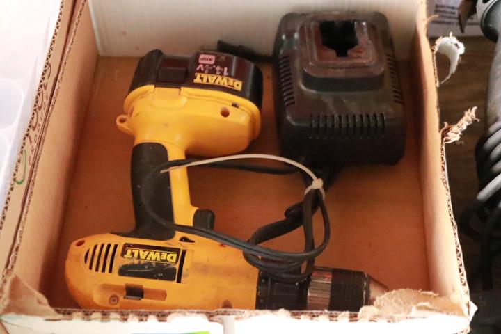 Dewalt Cordless Drill & Dewalt Battery Charger