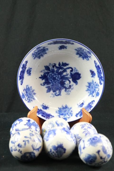 Blueware Porcelain Balls & Bowl