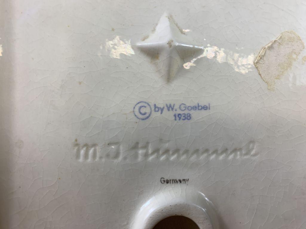 Hummel Hanging Plate