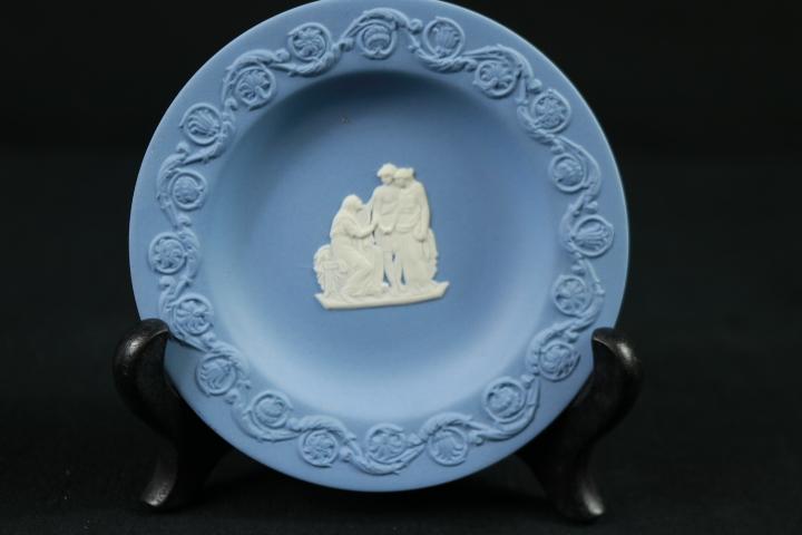 Pair Of Wedgwood Plates