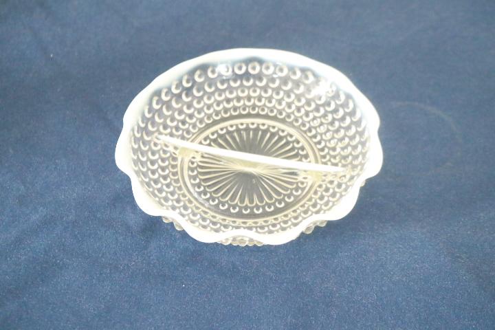 Hobnail Divided Tray