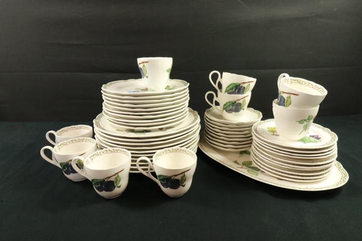 Noritake "Royal Orchard" Dinnerware Set