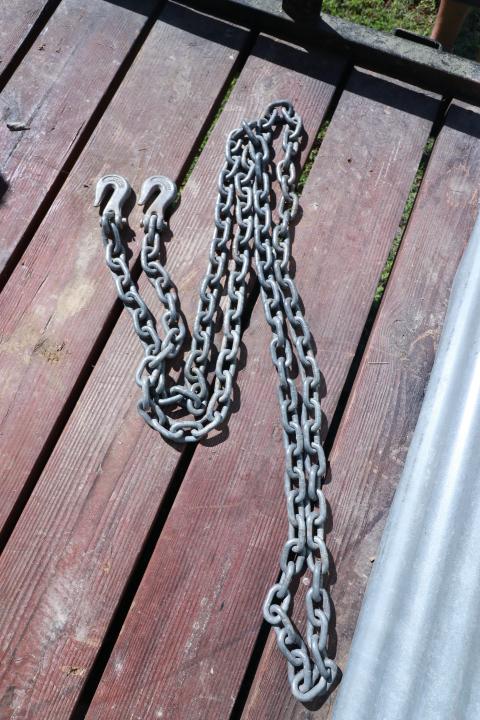 13ft Log Chain with 3/8 Hooks