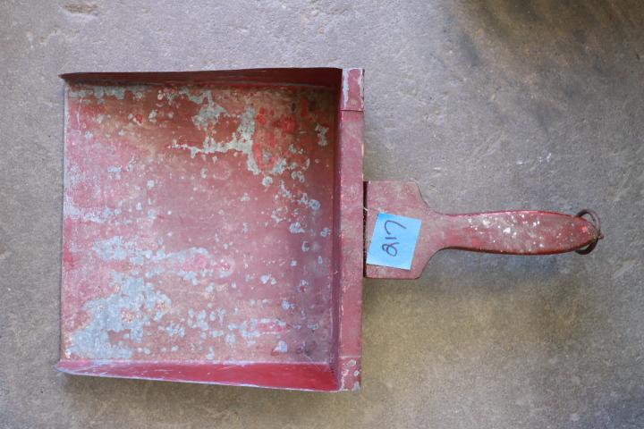 Homemade Dust Pan