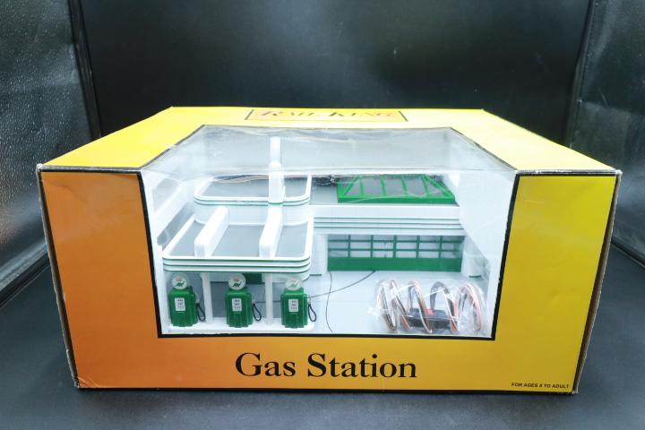 Rail King By MTH Sinclair Operating Gas Station