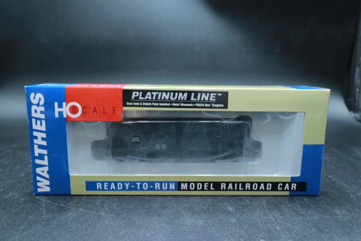 Walther Platinum Line N&W 60' Pullman Standard Auto Box Car -Double Door (HO Scale)