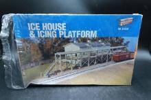 Walthers Ice House & Icing Platform (HO Kit)