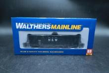 Walthers Mainline 100 Ton Eastern 3-Bay Hopper Norfolk & Western (HO Scale)