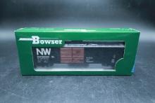 Bowser N&W 50'4 Door Box Car (HO Scale)