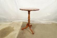 Small Walnut Pie Crust Tilt Top Table