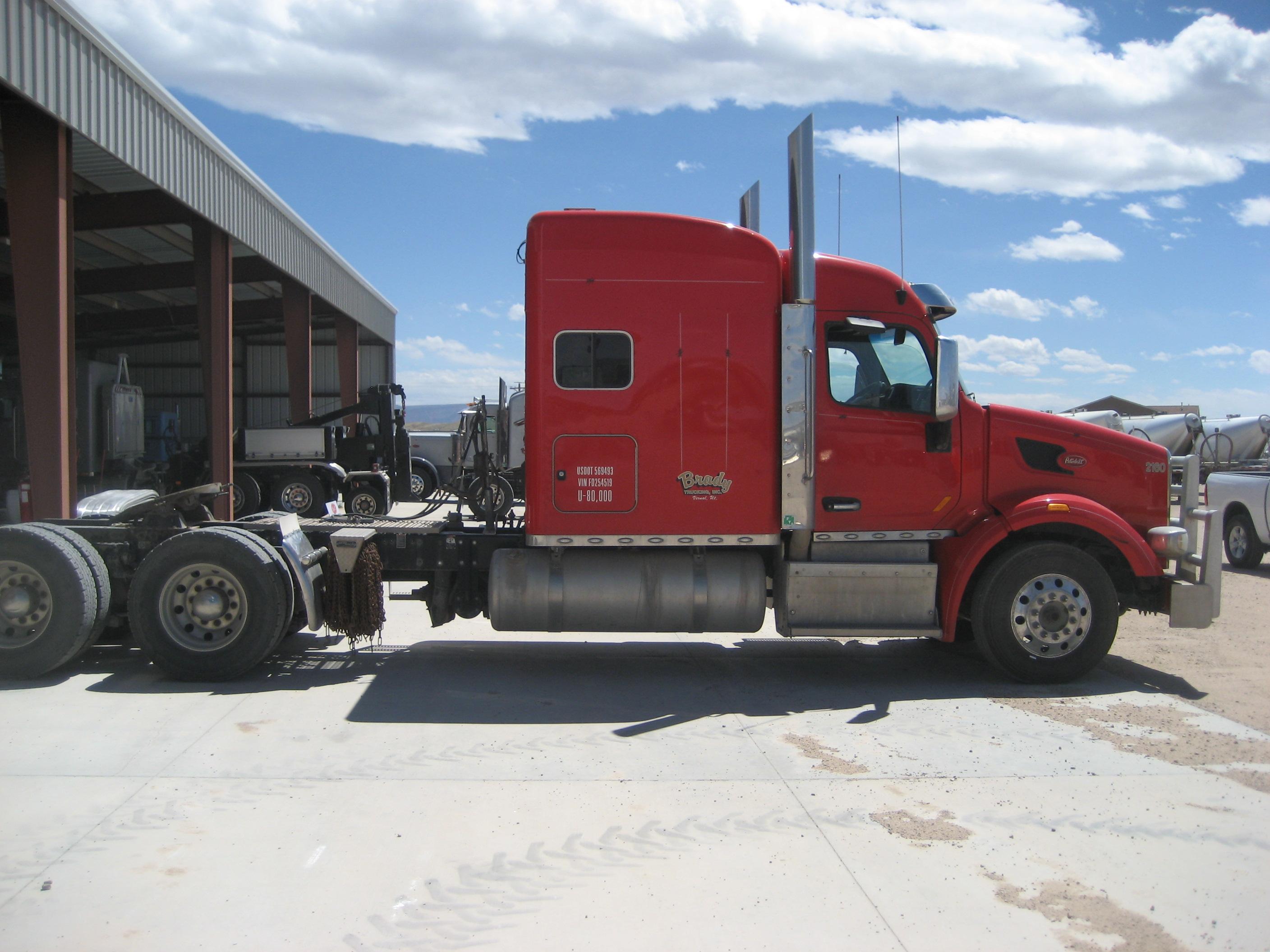 2015 Peterbilt 567 Tractor