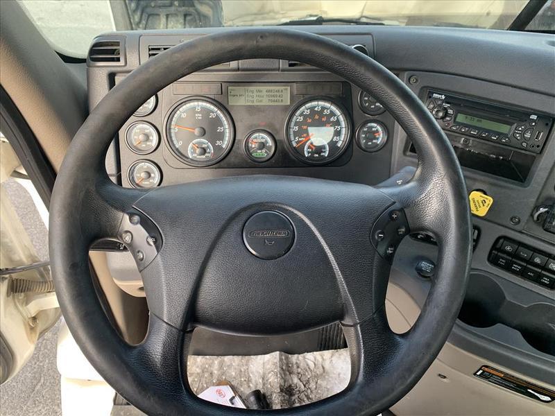 2015 Freightliner CA113DC