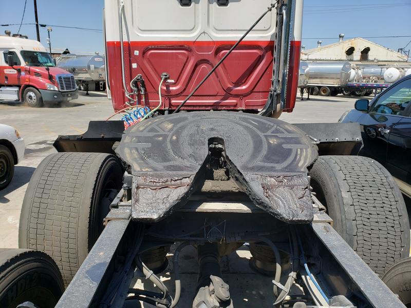 2013 Freightliner CA113SLP