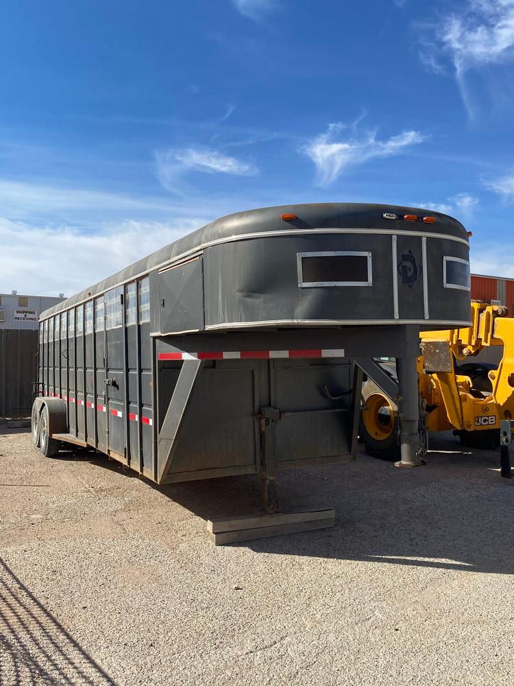 1989  Horse trailer