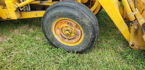 1976 Ford 335 Industrial Loader Backhoe 2WD, Diesel, 1998 hr.