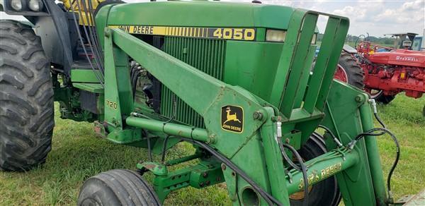 1988 JD 4050 2WD, 2750 hrs., ROPS, 270 loader