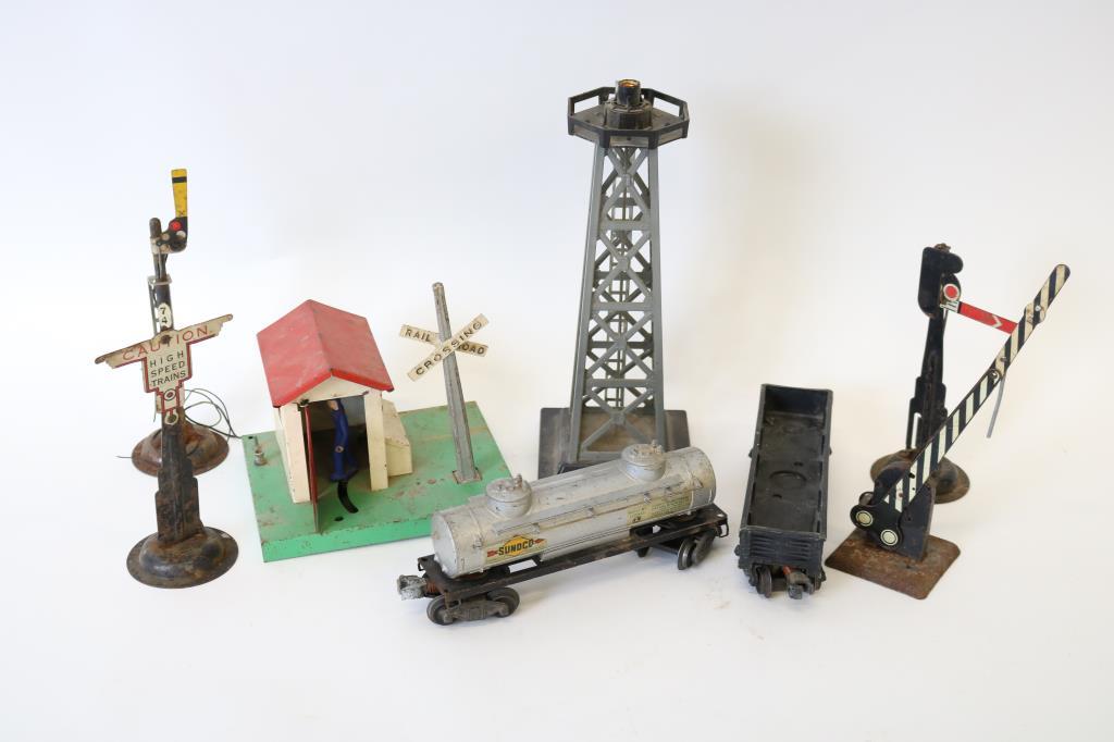 Lionel Train Building & Signals