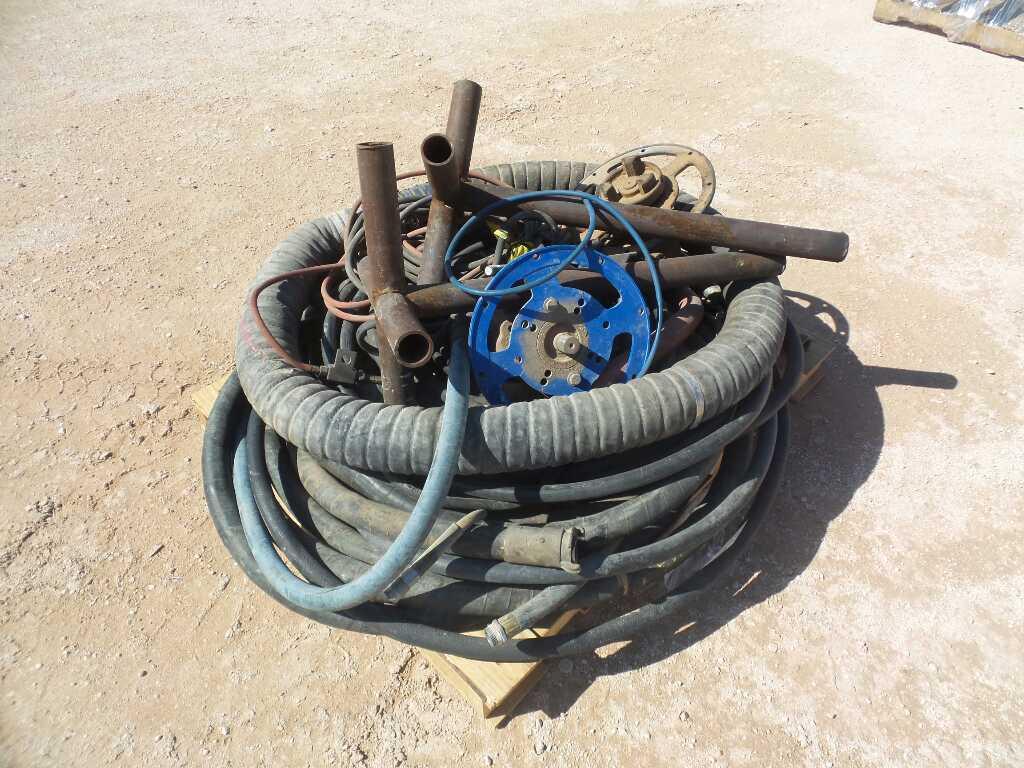 (2) Pumps and Assorted Water Hoses
