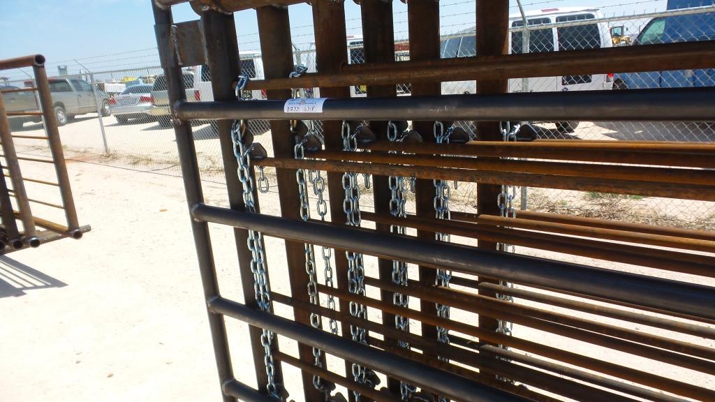 (6) Fence Panels with Gate