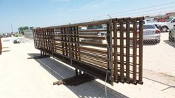 (6) Fence Panels with Gate