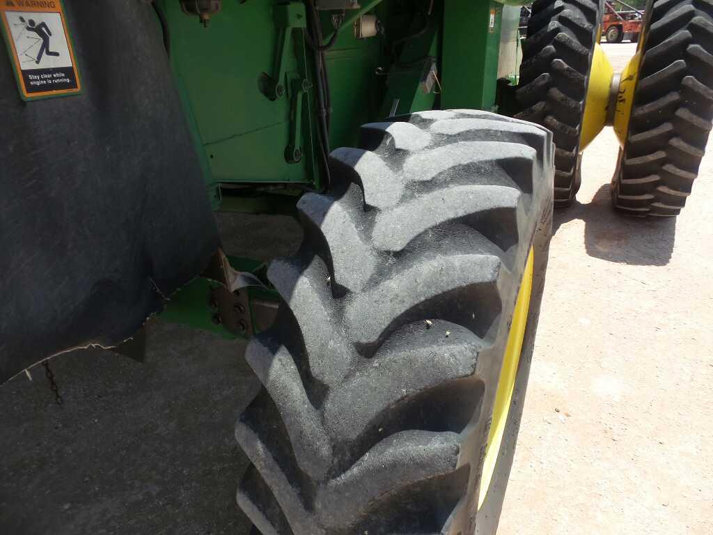 2001 John Deere 9750sts Combine