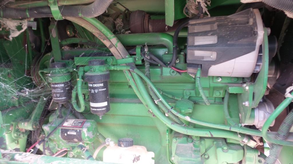 John Deere 7460 Cotton Stripper