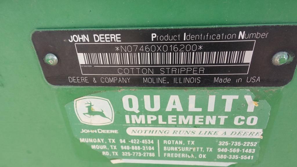 John Deere 7460 Cotton Stripper