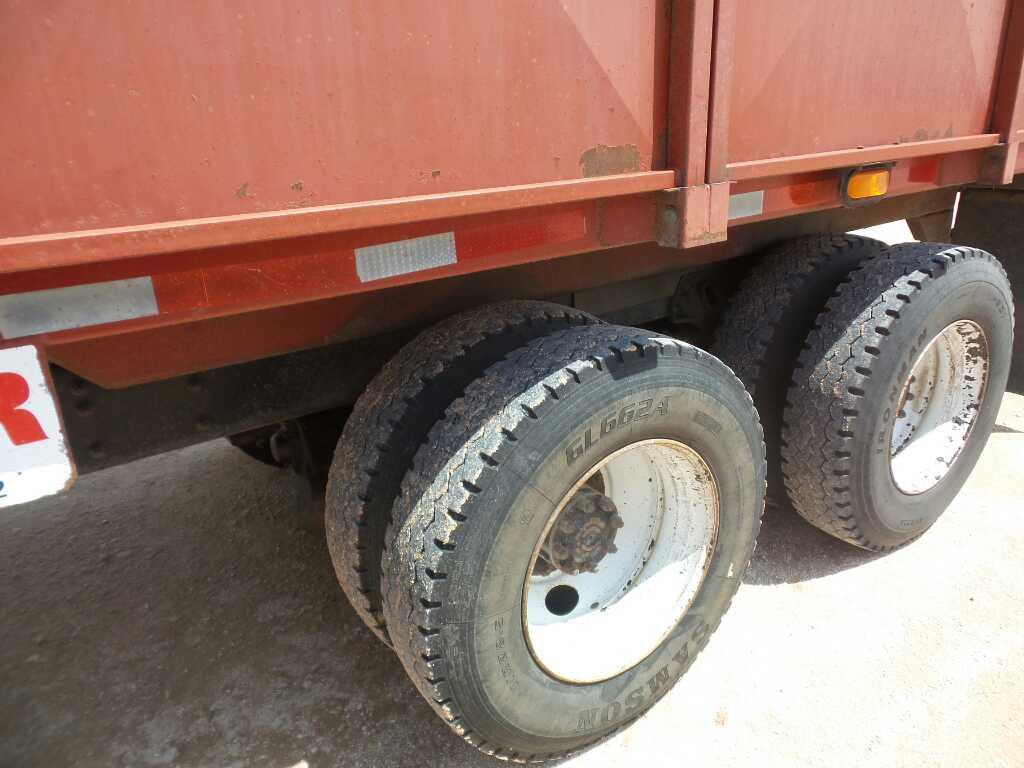 *1996 Volvo Module Truck