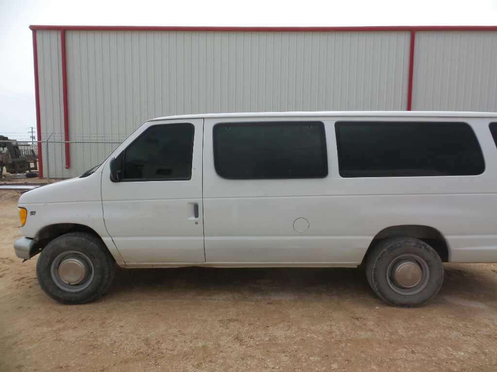 *1999 Ford E-350 Passenger Van