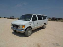 *2004 Ford E-350 XLT Super Duty Passenger Van